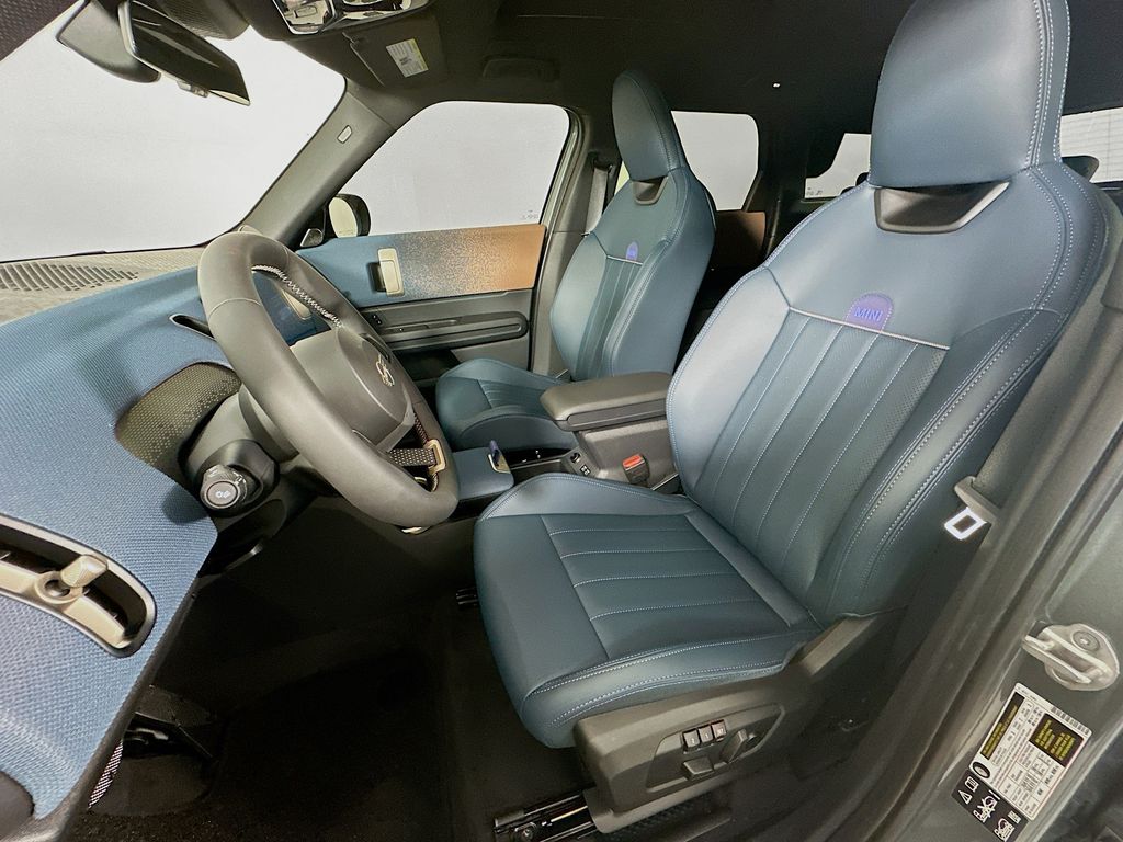 New 2025 Green MINI Iconic image 16