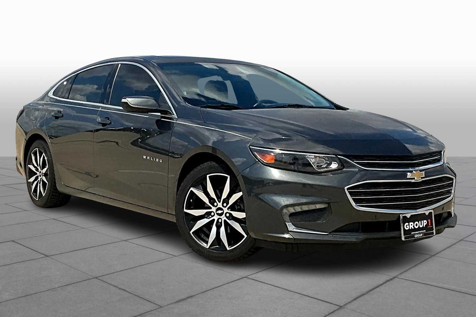 2016 Chevrolet Malibu 1LT photo 2