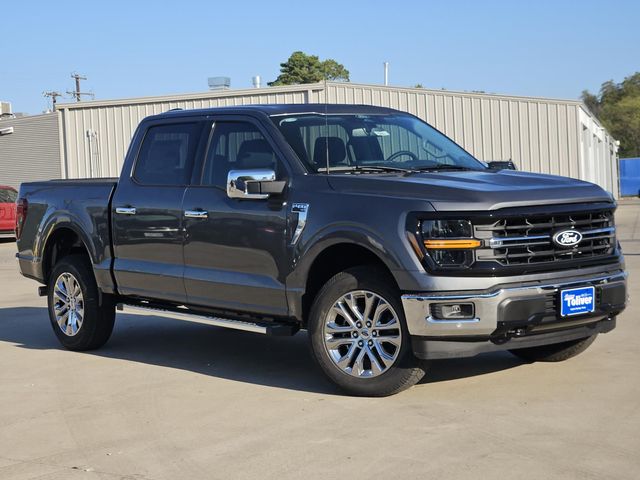 2025 Ford F-150 XLT photo 2