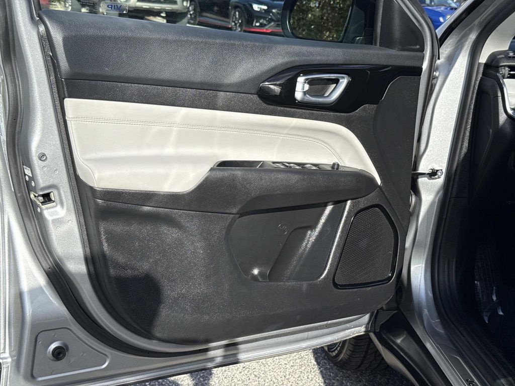 2022 Jeep Compass Limited photo 16