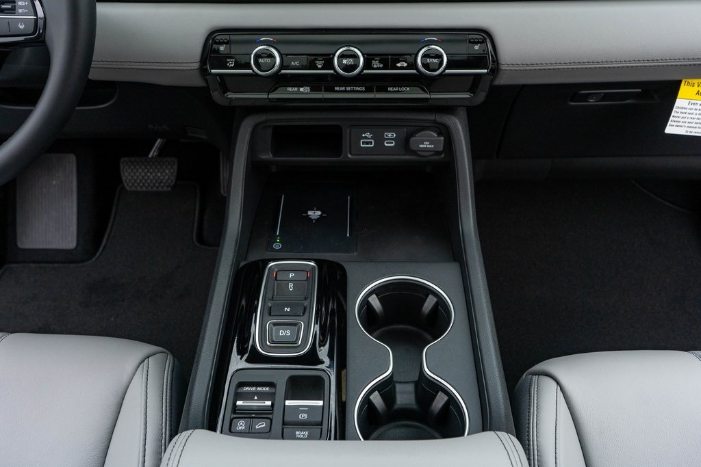 2025 Honda Pilot Touring photo 23