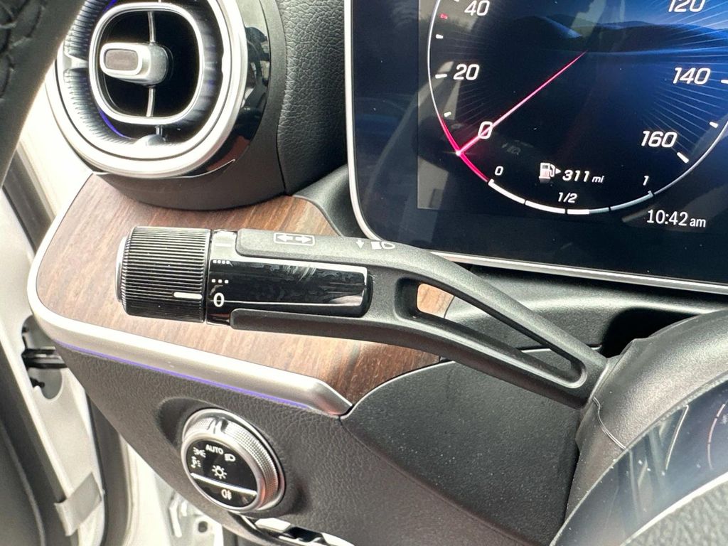 2025 Mercedes Benz C 300 4MATIC photo 39