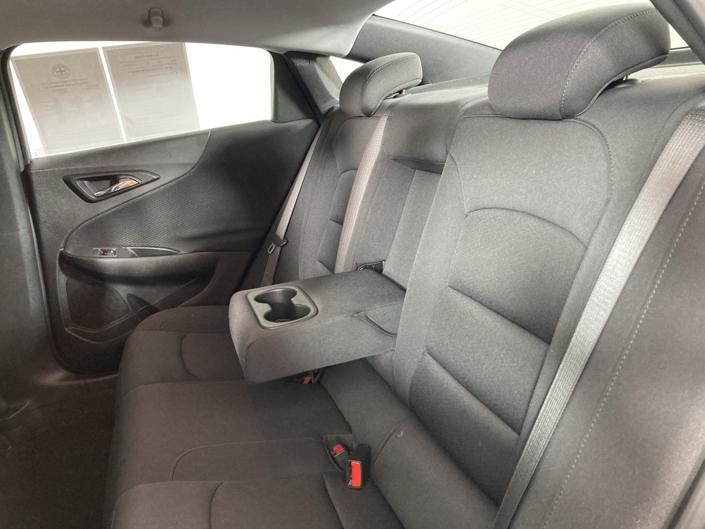 2024 Chevrolet Malibu 1LT photo 3
