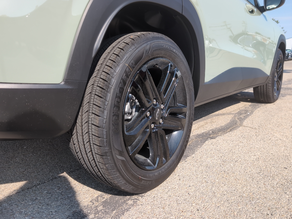 2025 Chevrolet Trax ACTIV photo 6
