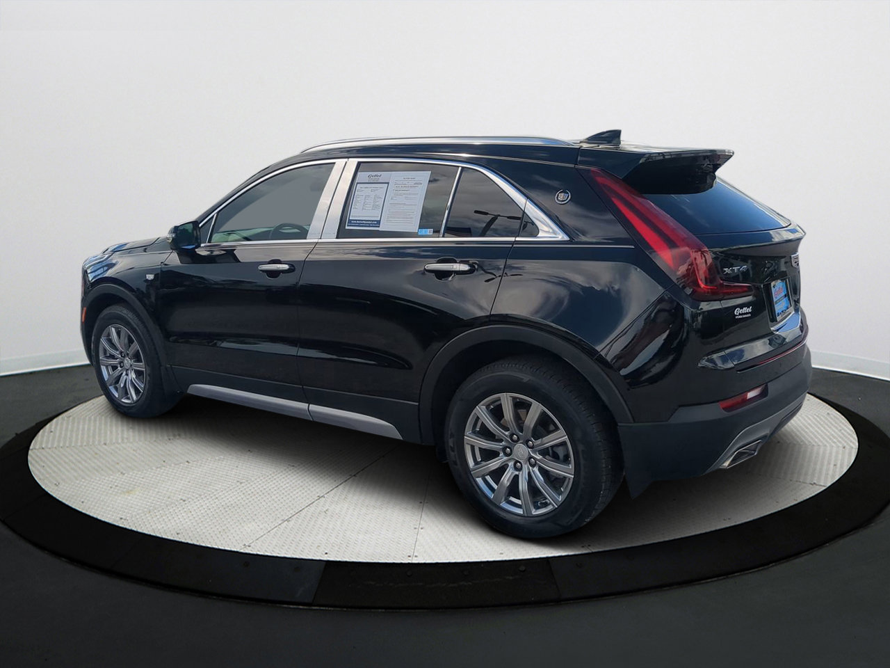 2021 Cadillac XT4 Premium Luxury photo 4