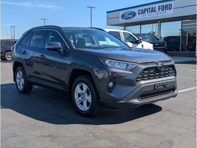Used 2021 Toyota RAV4 XLE with VIN 2T3P1RFV9MC192928 for sale in Northfield, Minnesota