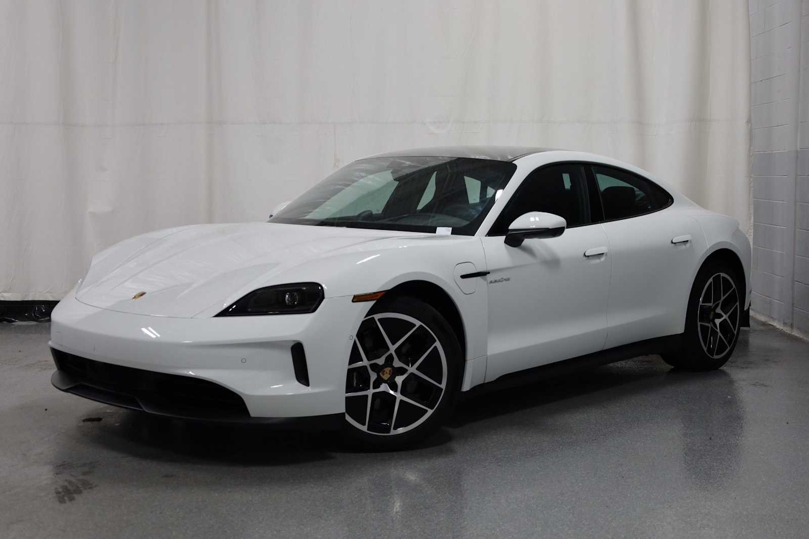 2025 Porsche Taycan Base's photo