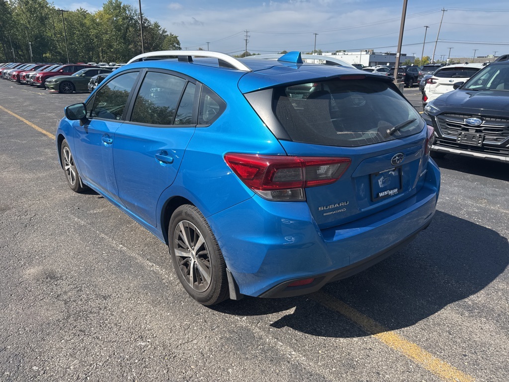 2023 Subaru Impreza Premium photo 4