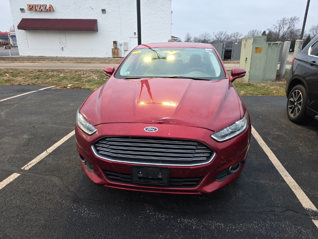 2014 Ford Fusion SE's photo