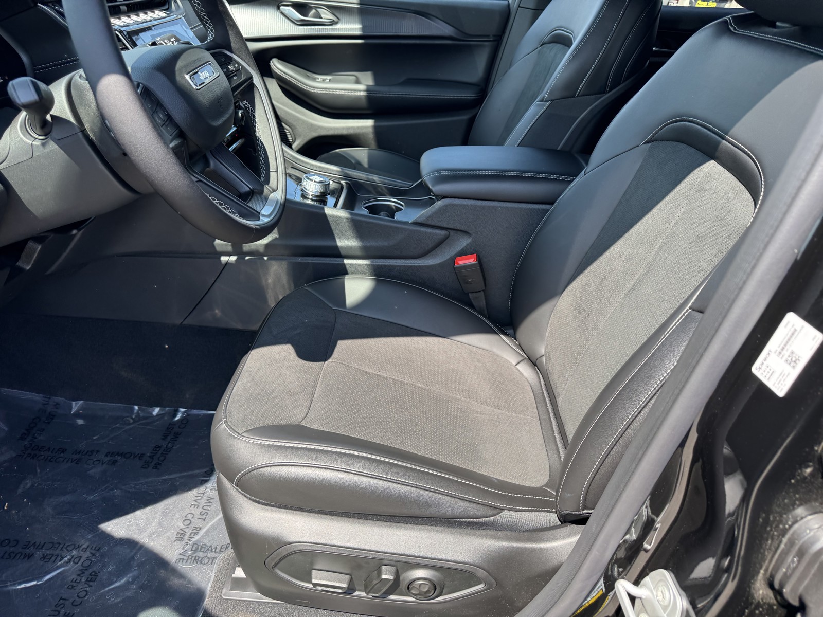 2025 Jeep Grand Cherokee Altitude X photo 11