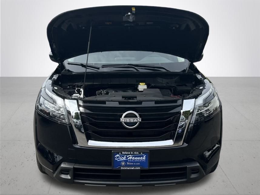 2025 Nissan Pathfinder S photo 4