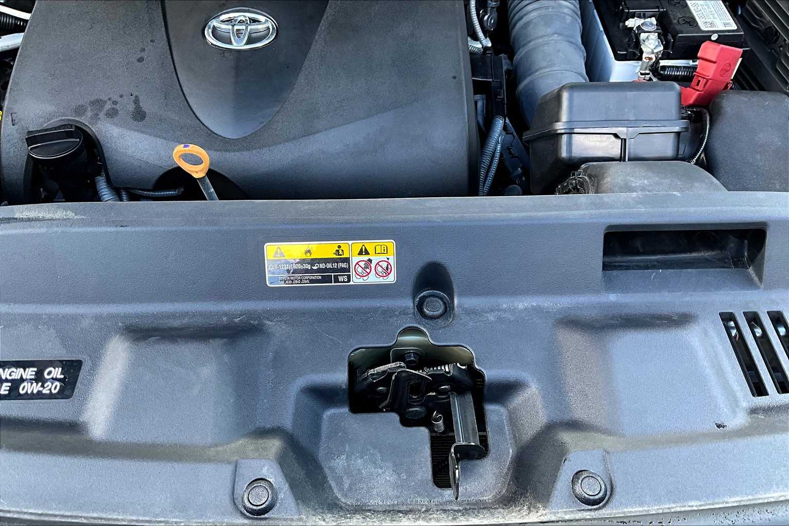 2022 Toyota Highlander XLE photo 31