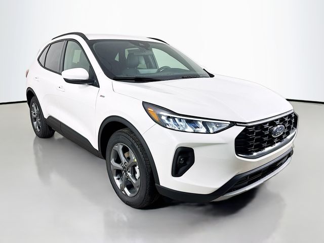 2026 Ford Escape ST-Line Select's photo