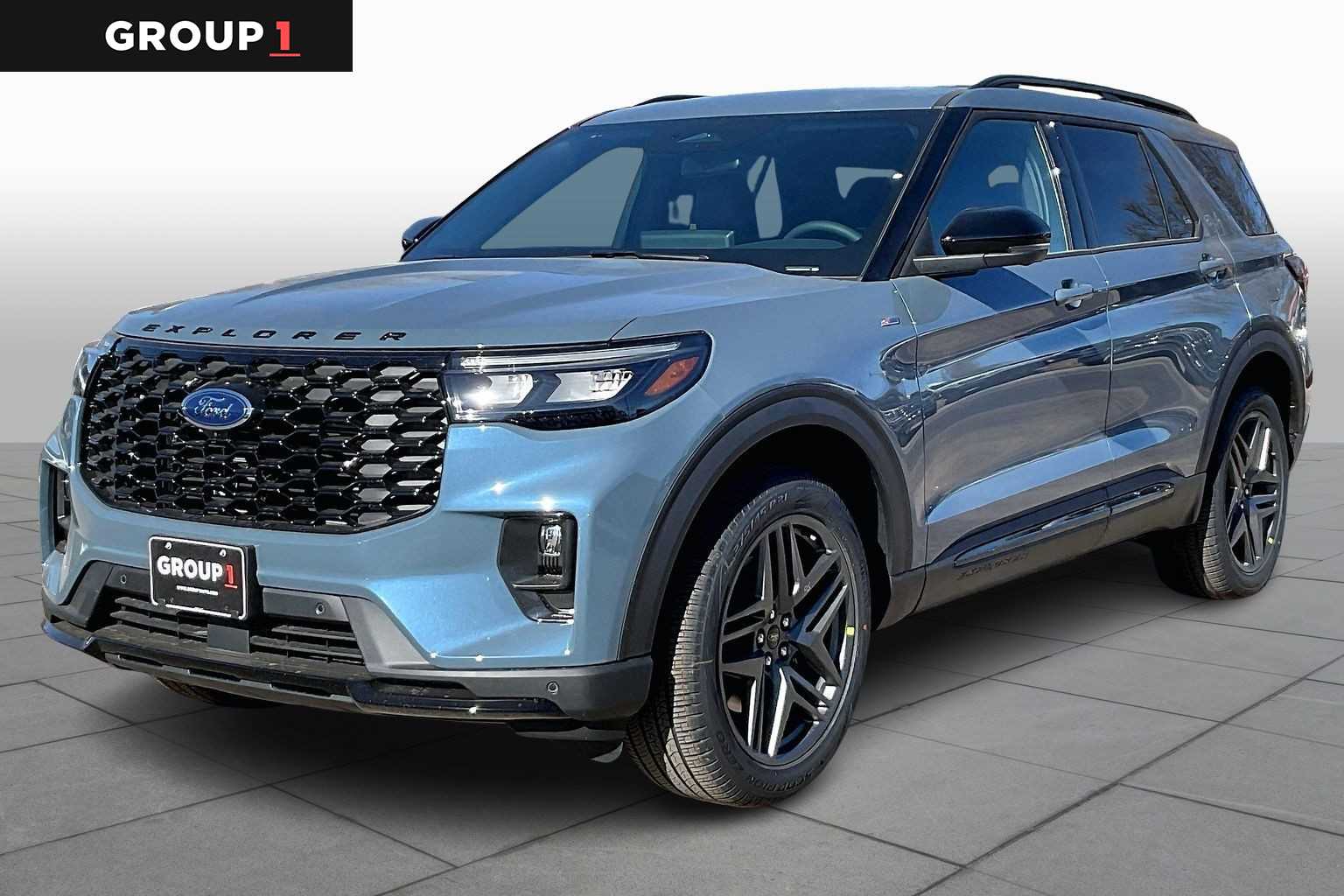 2026 Ford Explorer ST-LINE's photo