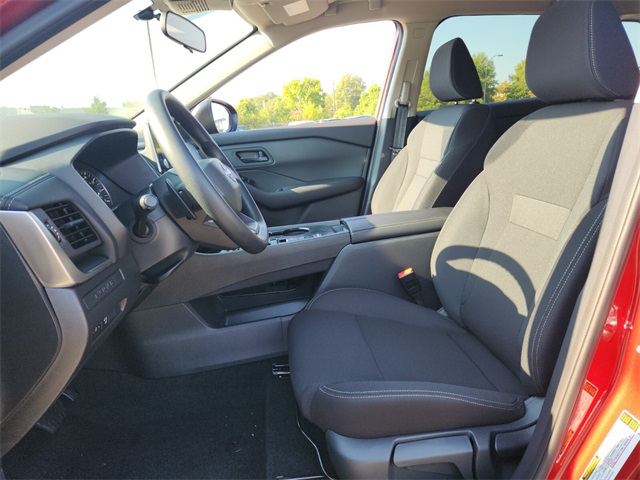 2026 Nissan Rogue S photo 5