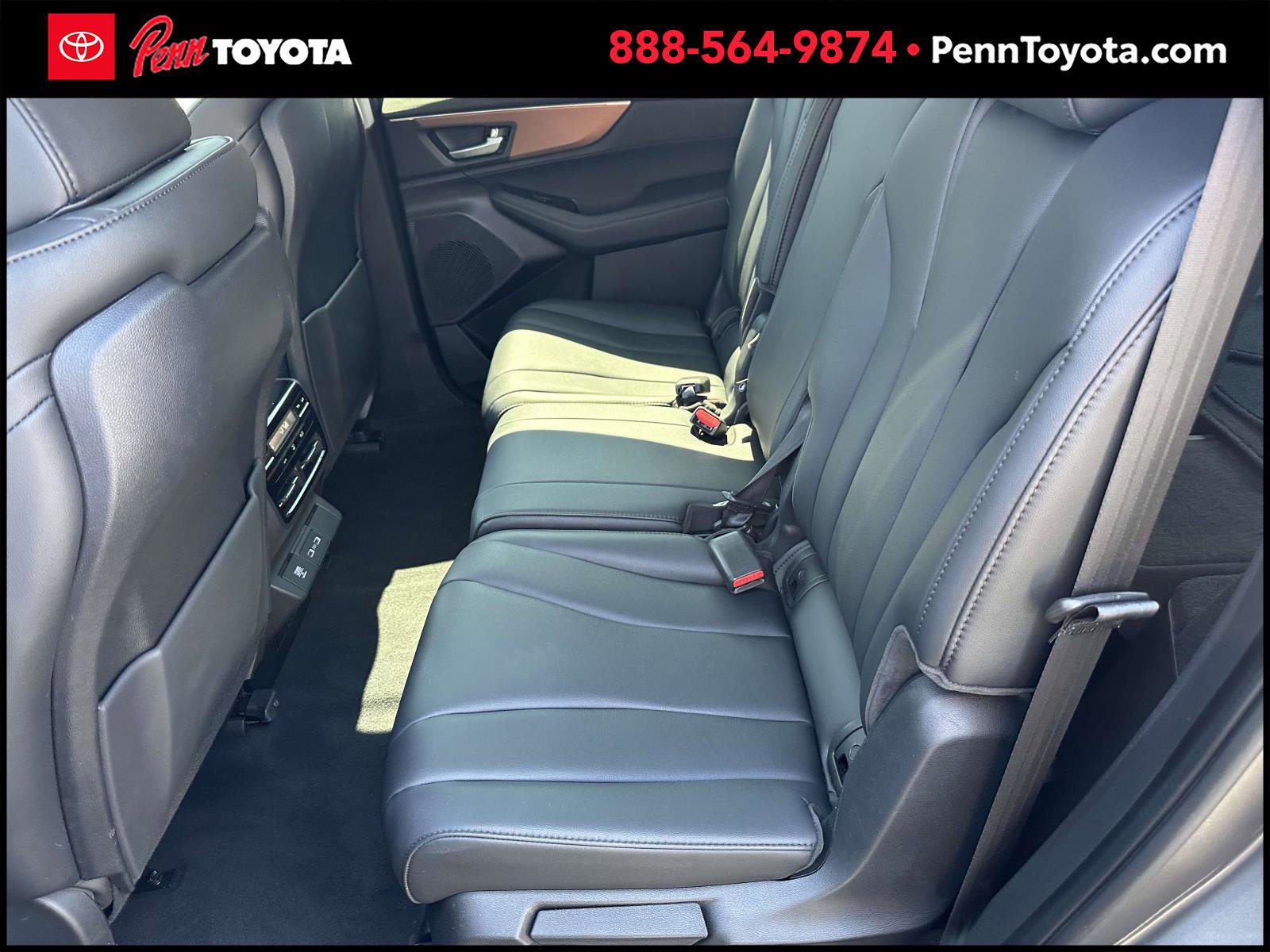 2022 Acura MDX Base SH-AWD photo 18