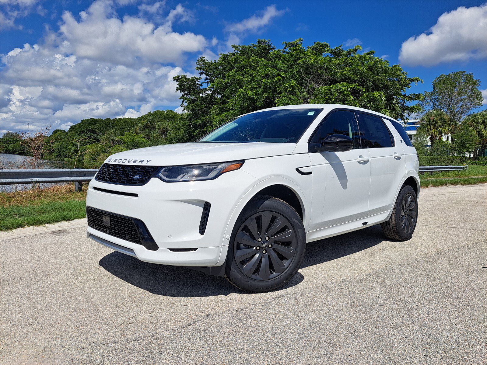 2025 Land Rover Discovery Sport