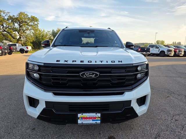 2025 Ford Expedition Platinum photo 2