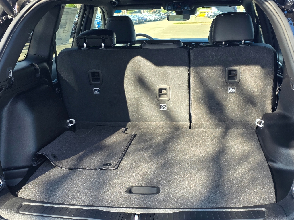 2025 Jeep Grand Cherokee Limited photo 4