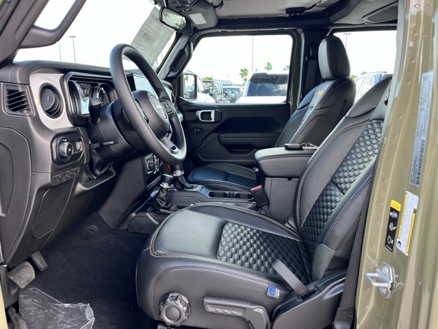 2025 Jeep Wrangler Sport photo 13