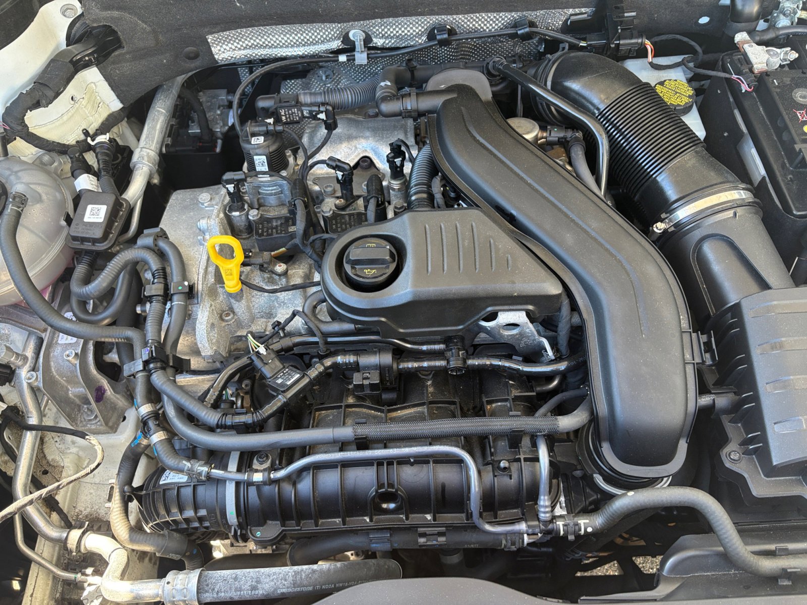 2022 Volkswagen Taos SE photo 6