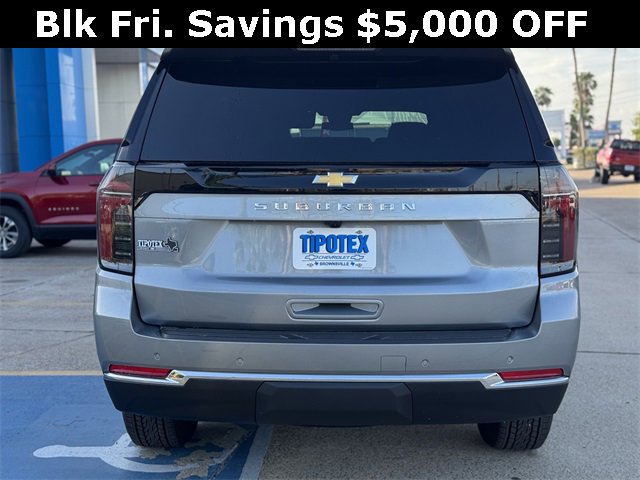 2026 Chevrolet Suburban LT photo 4