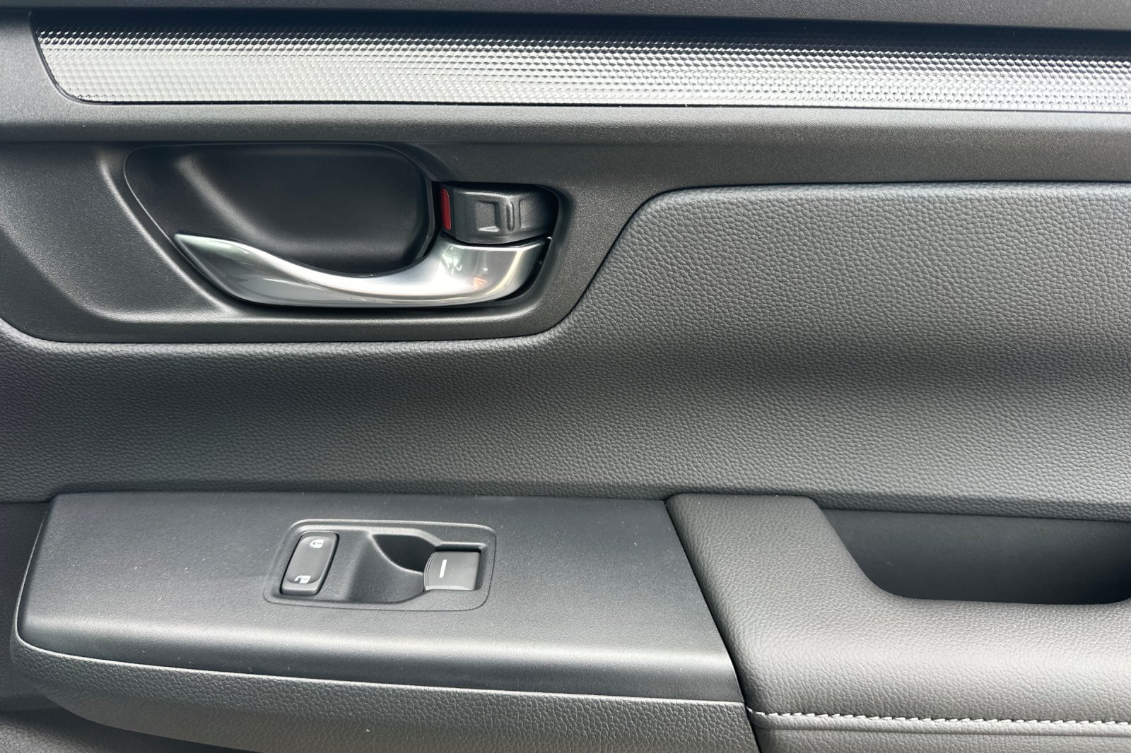 2026 Honda CR-V EX photo 18