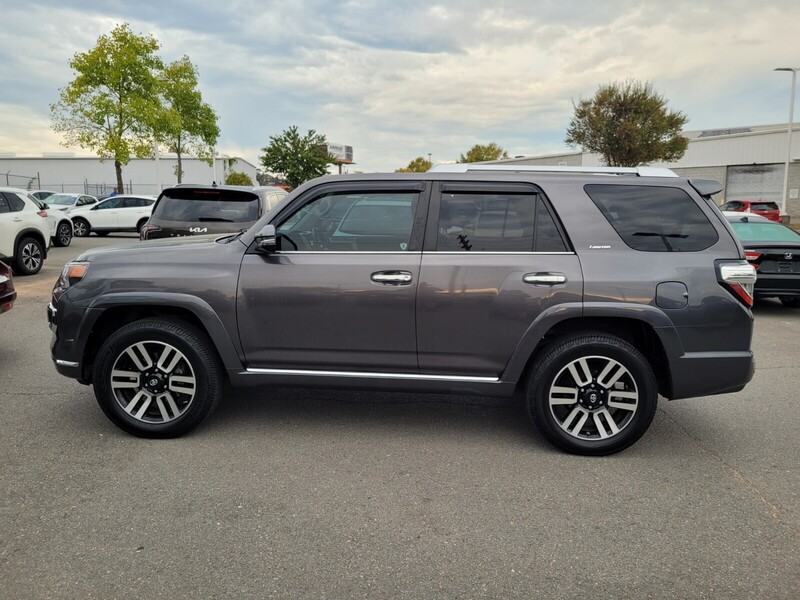 2015 Toyota 4Runner Limited photo 2