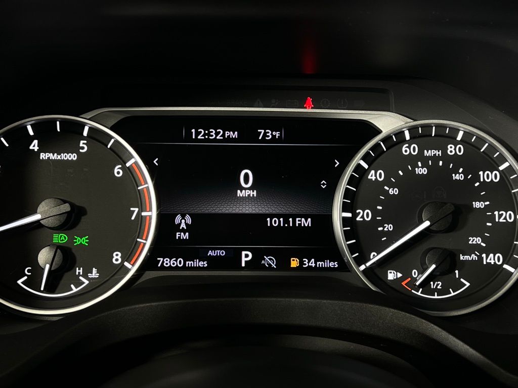 2024 Nissan Rogue SV photo 11