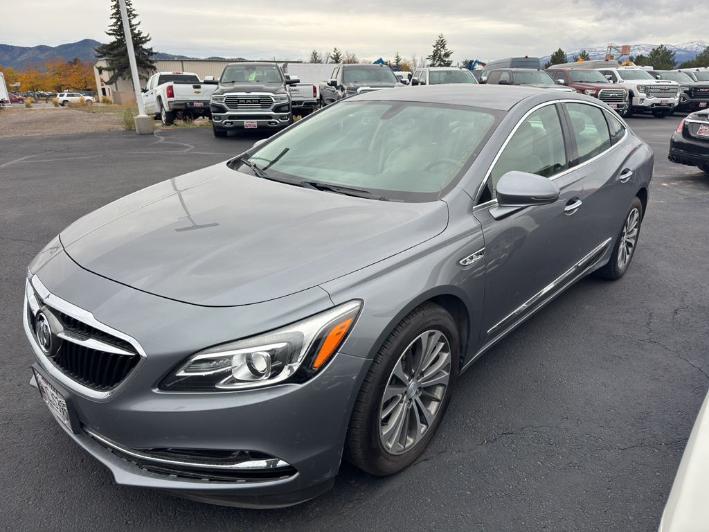 2018 Buick LaCrosse Essence's photo