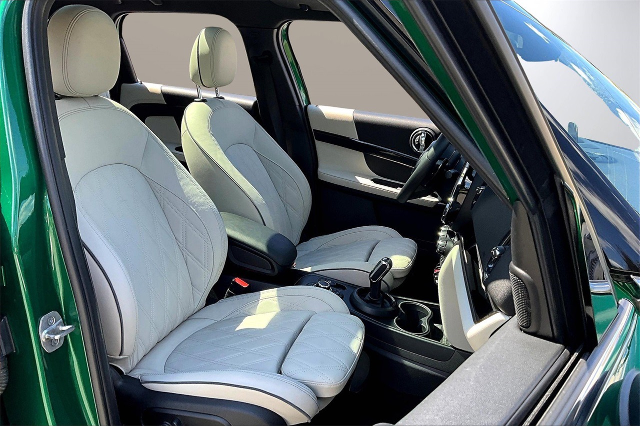 2023 Mini Cooper S Iconic photo 19