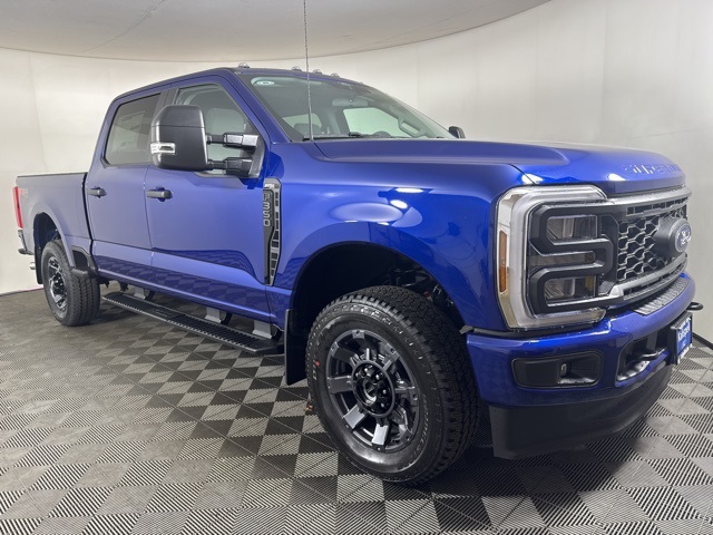 2026 Ford F-350 Super Duty XL's photo