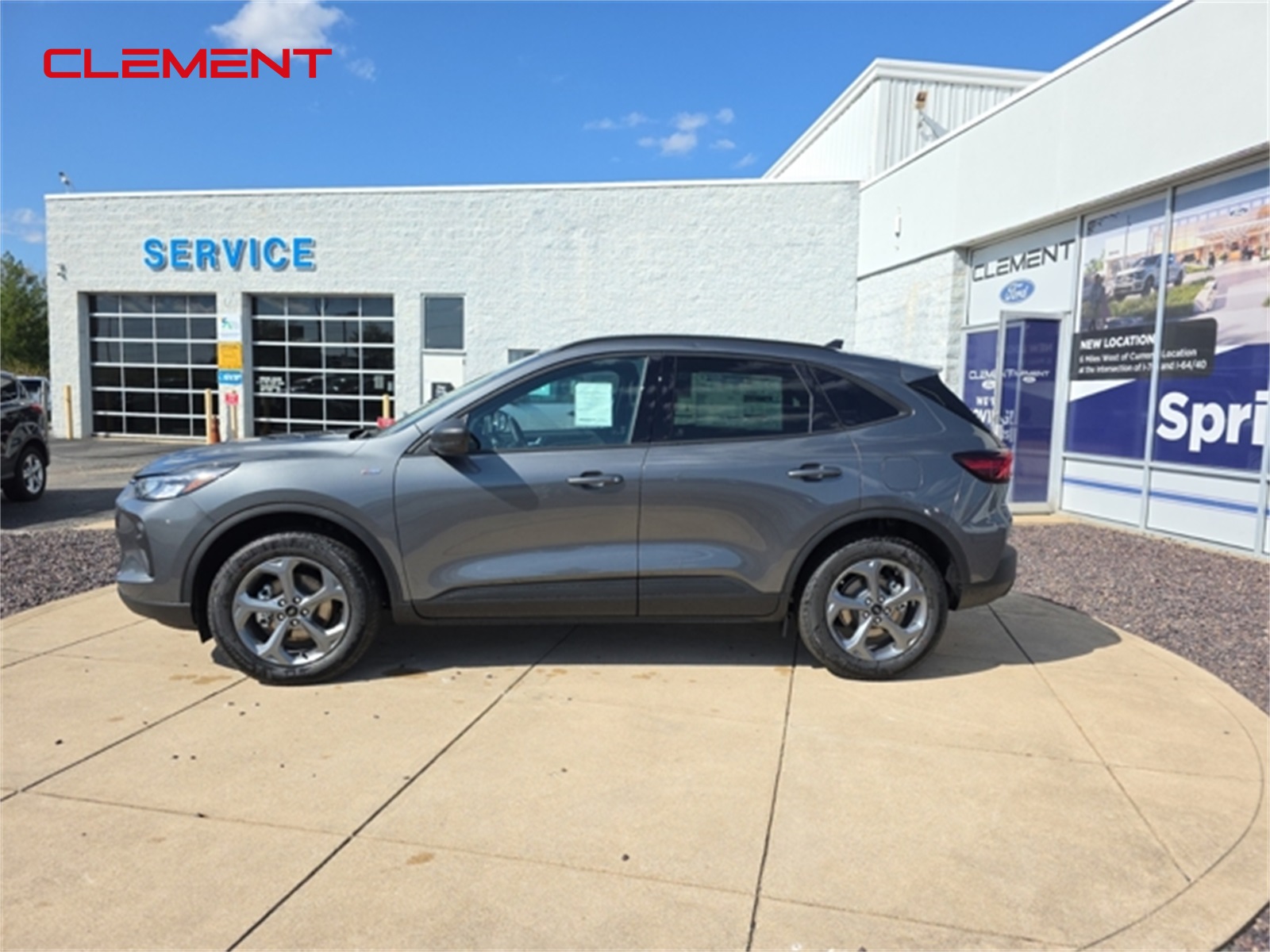 2025 Ford Escape ST-Line photo 4