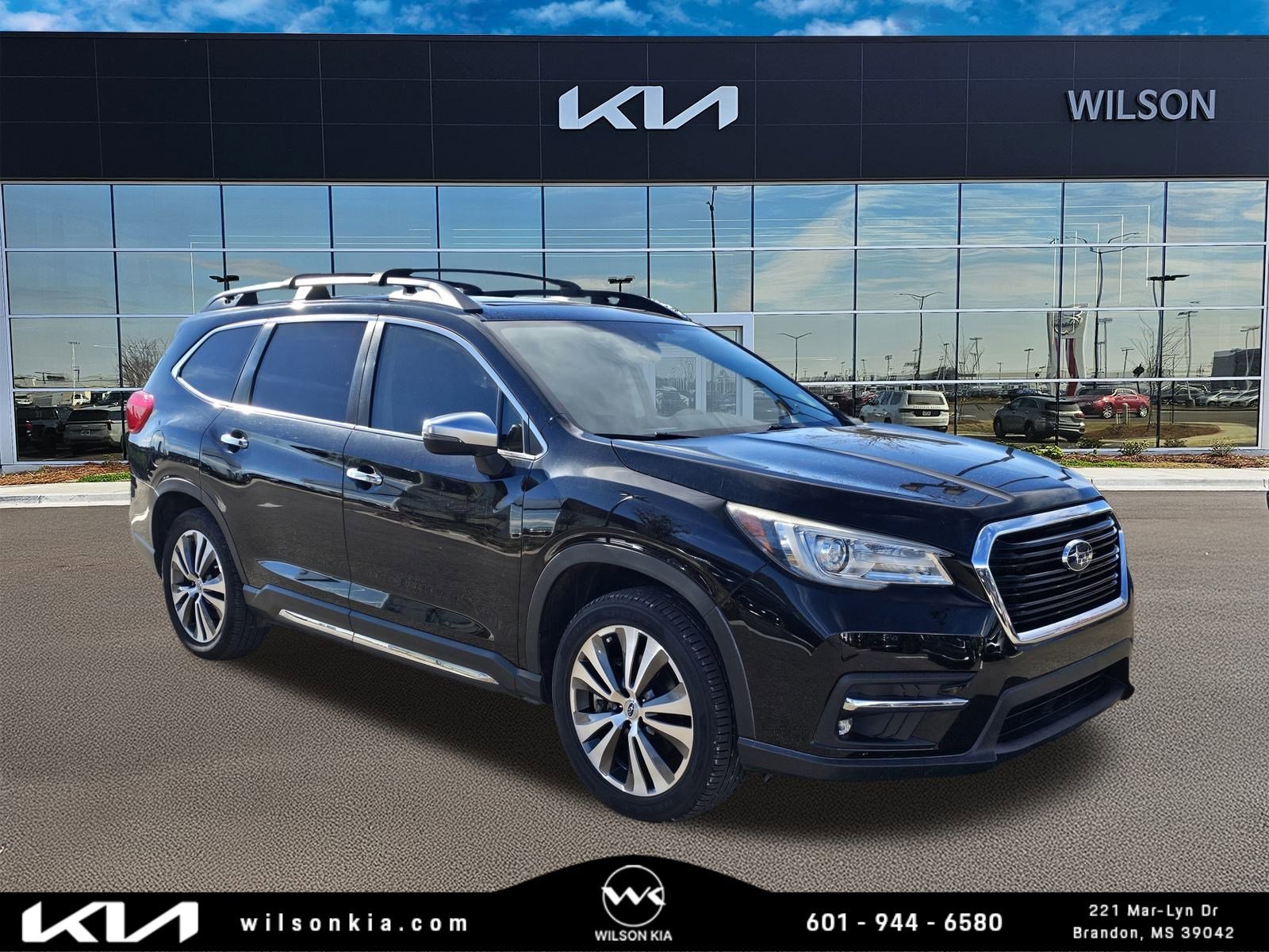 2019 Subaru Ascent Touring's photo