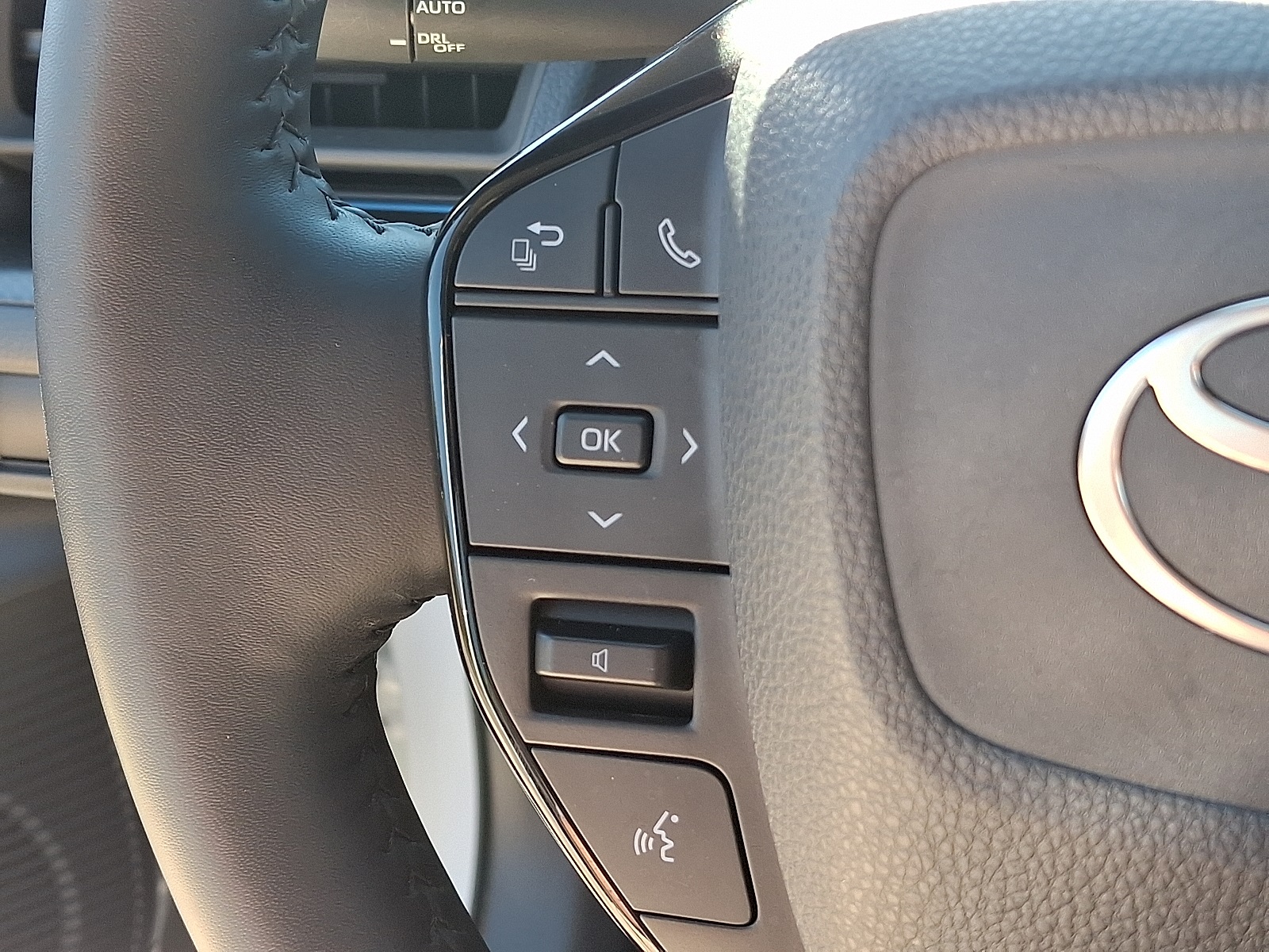 2025 Toyota Prius Nightshade Edition photo 20