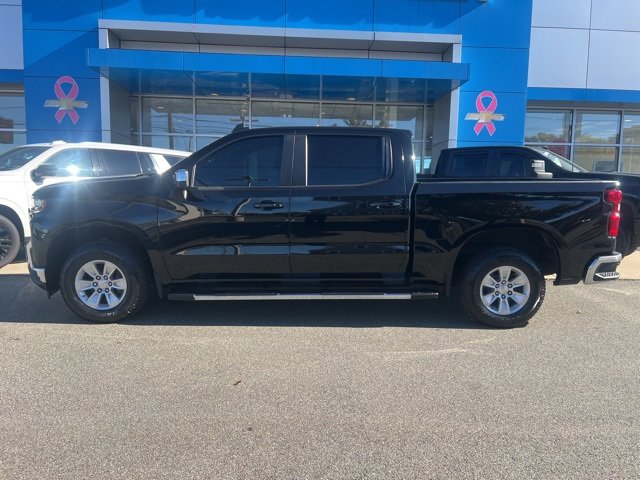 2021 Chevrolet Silverado 1500 LT photo 2