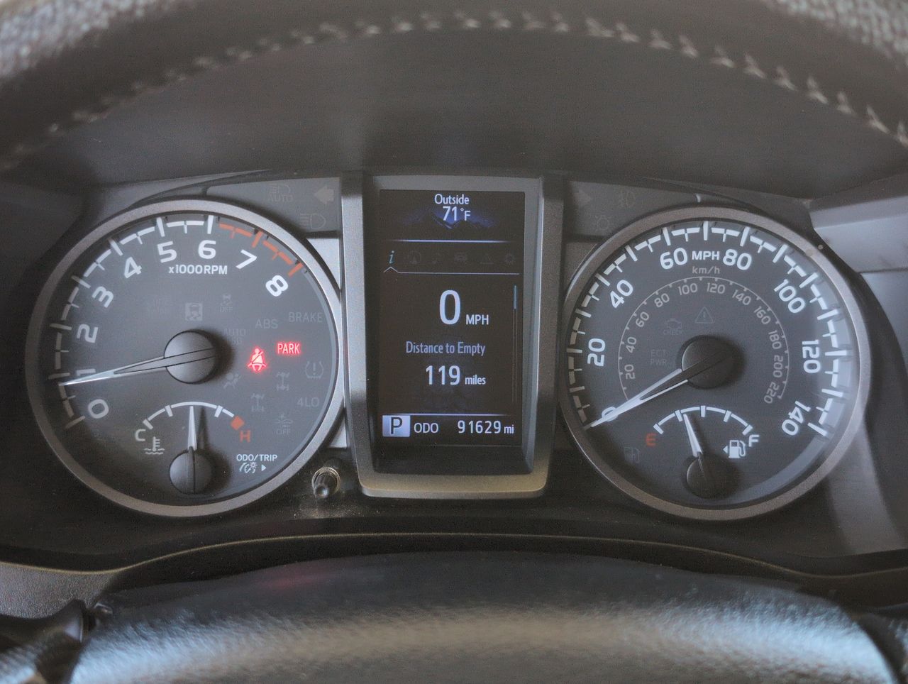 2019 Toyota Tacoma TRD Sport photo 3