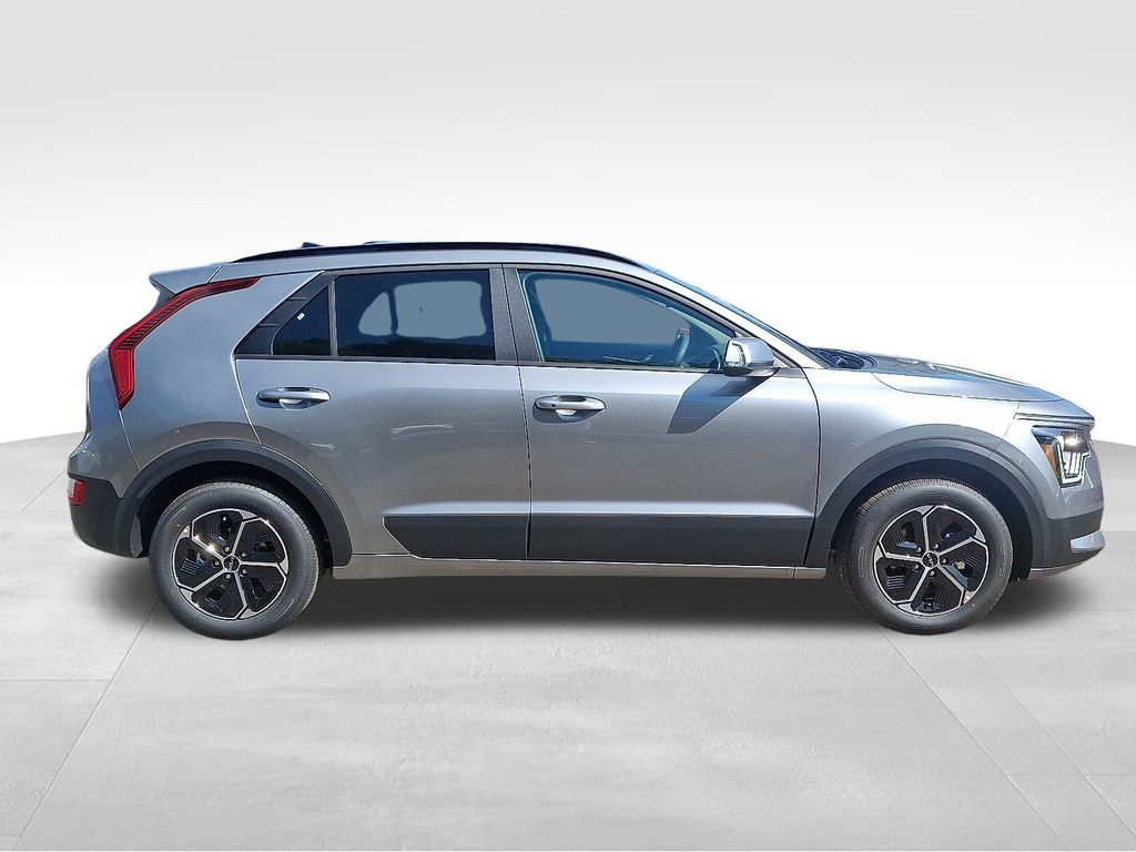 2025 Kia Niro EX photo 7