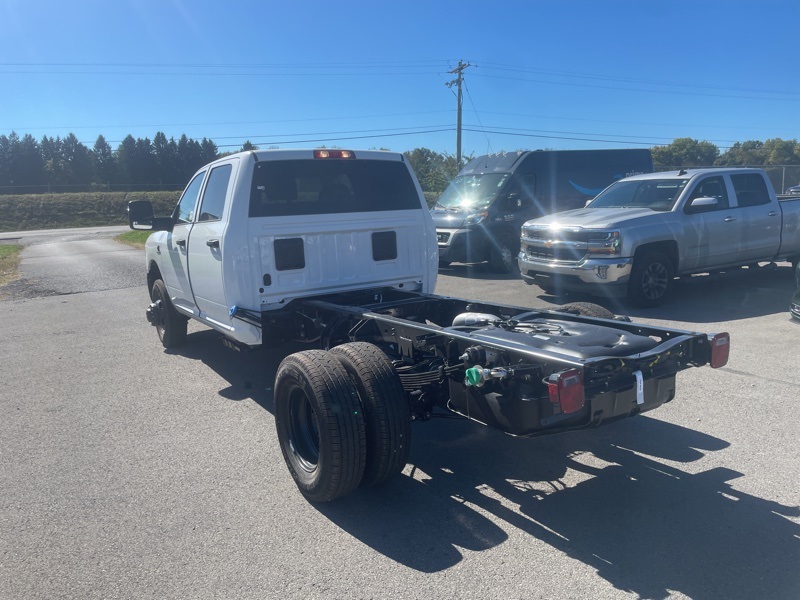 2026 Ram 3500 Tradesman photo 4