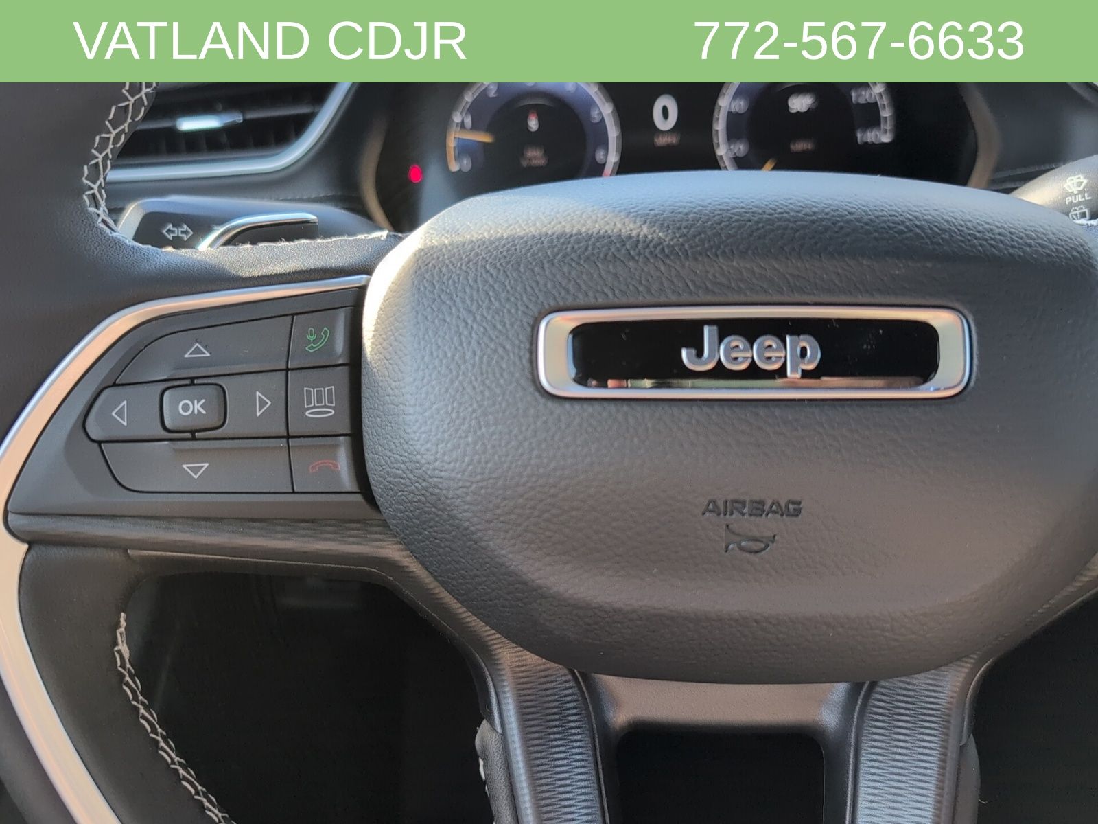 2025 Jeep Grand Cherokee Laredo Altitude photo 10
