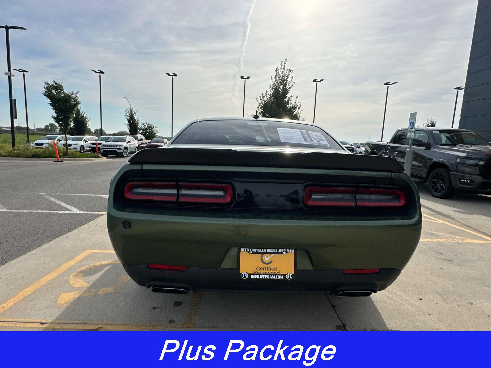2023 Dodge Challenger R/T photo 3