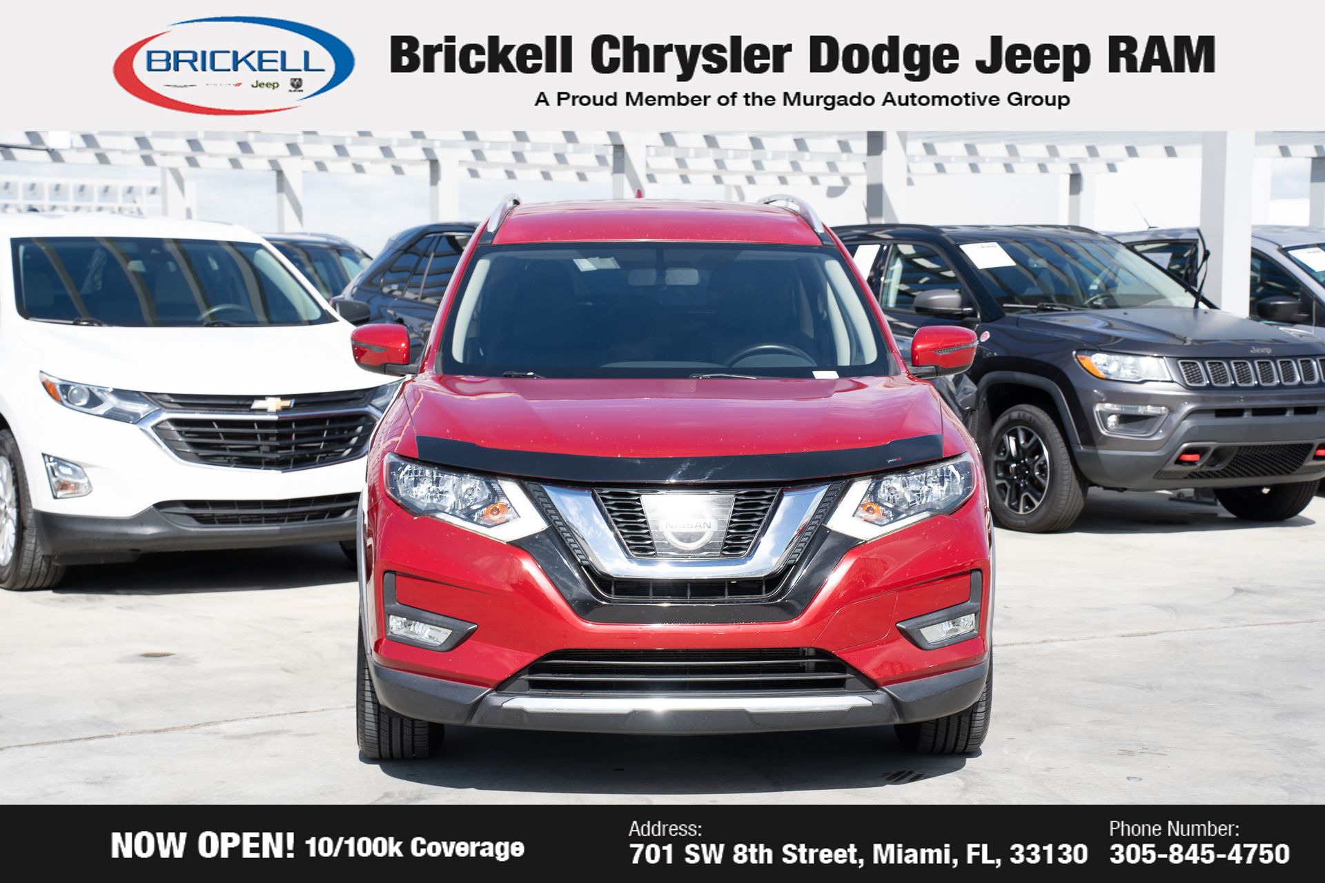 2017 Nissan Rogue SV photo 2