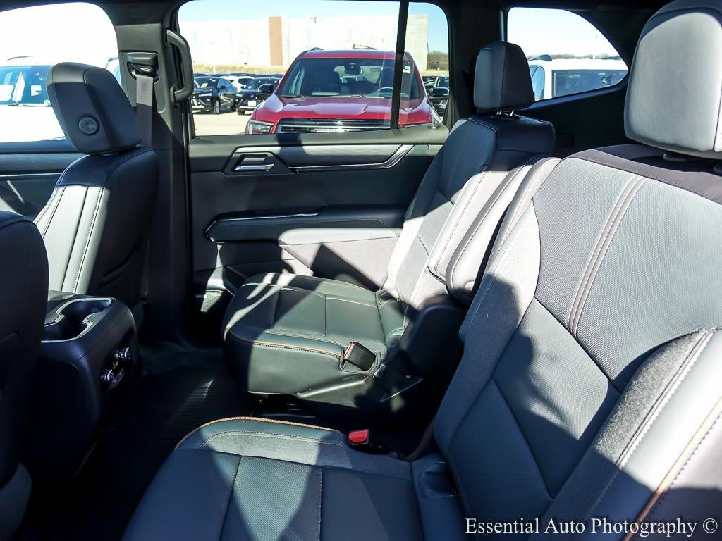 2024 GMC ACADIA - Image 12