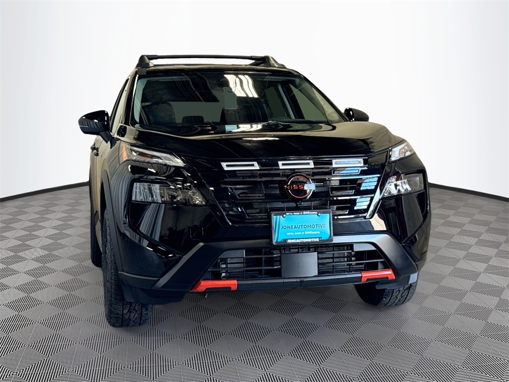 2026 Nissan Rogue SV photo 2