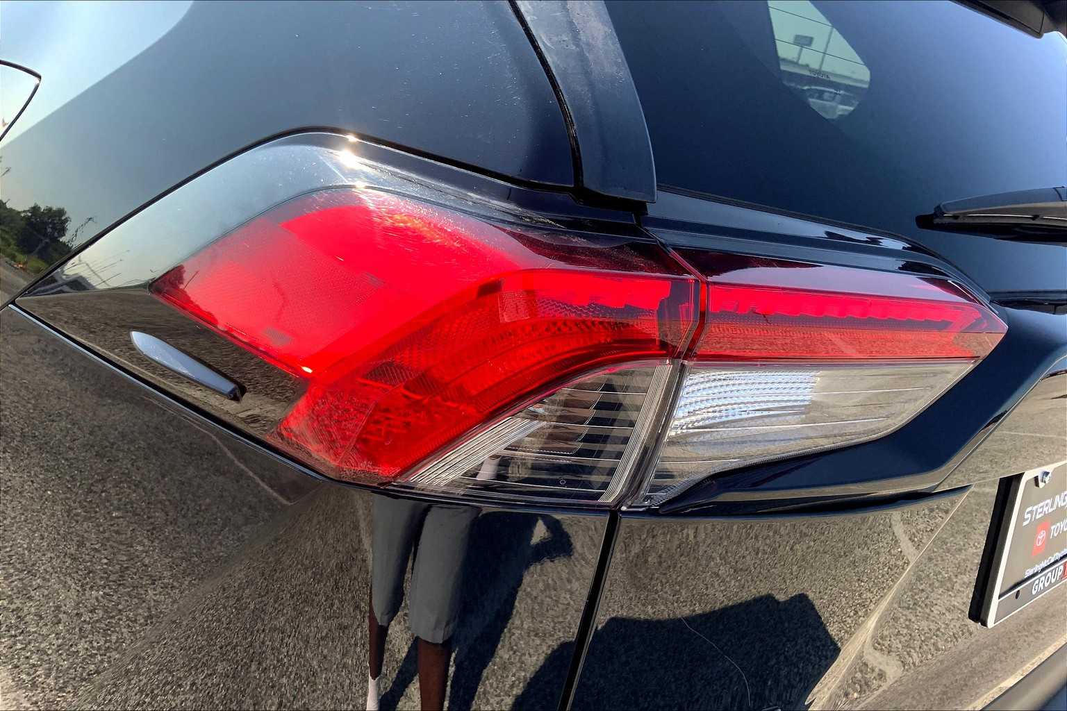 2022 Toyota RAV4 XLE photo 25