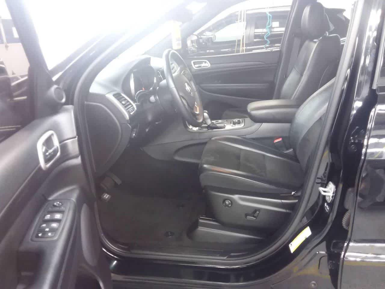 2022 Jeep Cherokee Laredo X photo 4