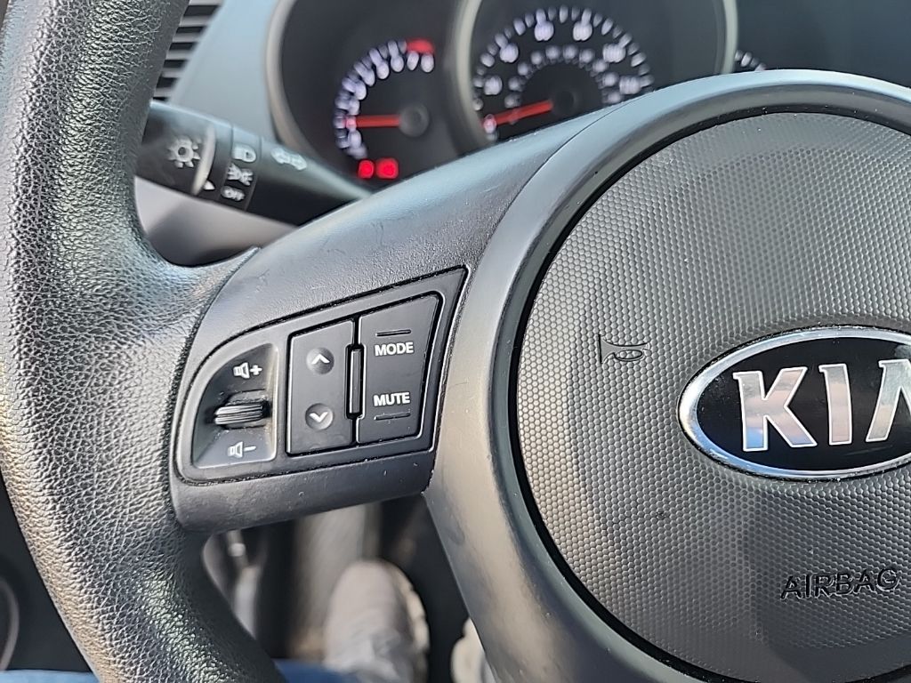2013 Kia Soul Base photo 12