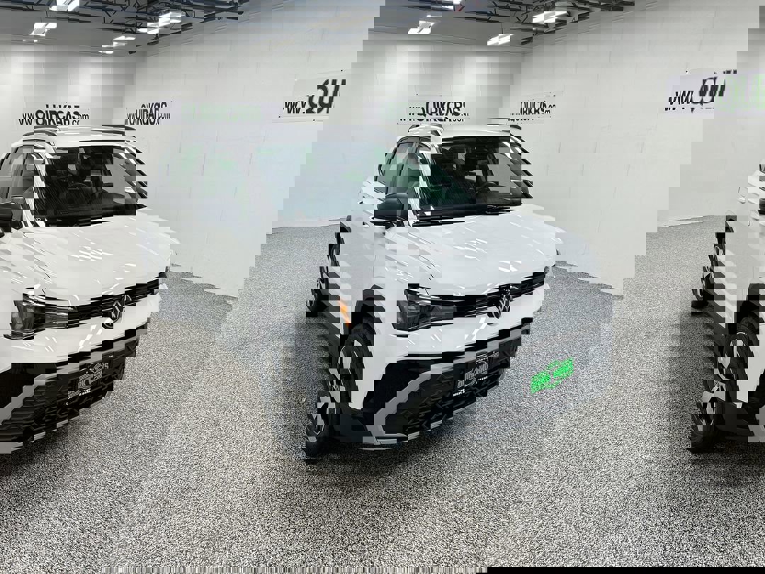 2025 Volkswagen Taos S's photo