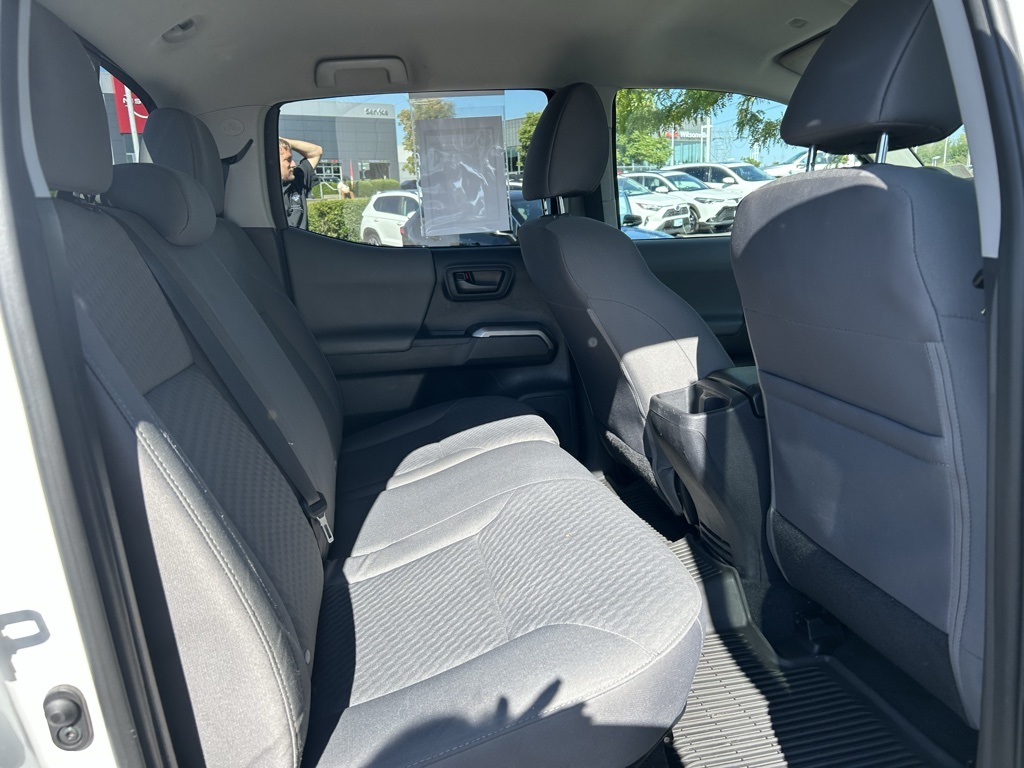 2021 Toyota Tacoma SR5 photo 27