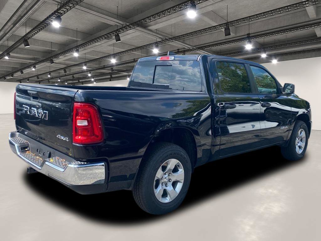 2025 Ram 1500 Tradesman photo 3